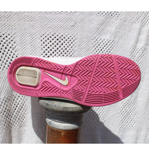 RARE 2010 Nike Zoom Lebron 4 Soldier Think Pink Women's Size 10 8.5M - Picture 10 of 10